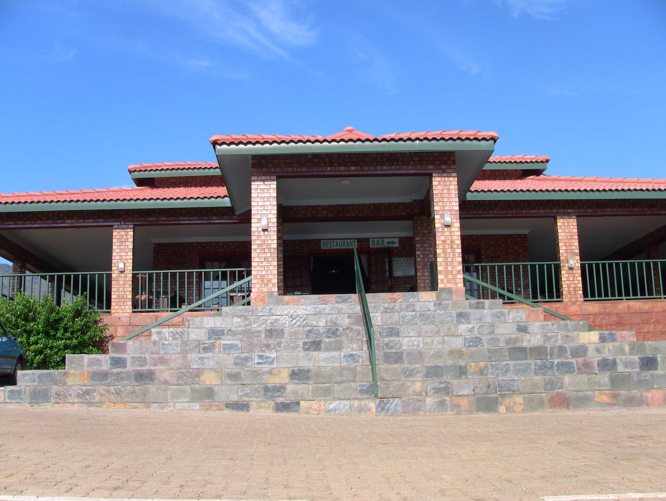 Steelport-Accommodation_JorgeResort-Resturant